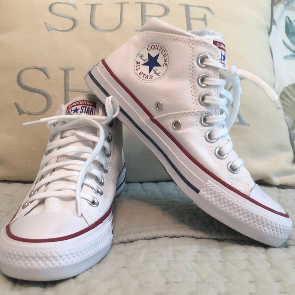 Converse all star size 6 high tops